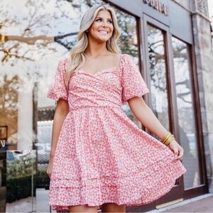 ✨ Karlie Pink Floral Mini Dress Women’s Size Large 100% Cotton Puff Sleeve